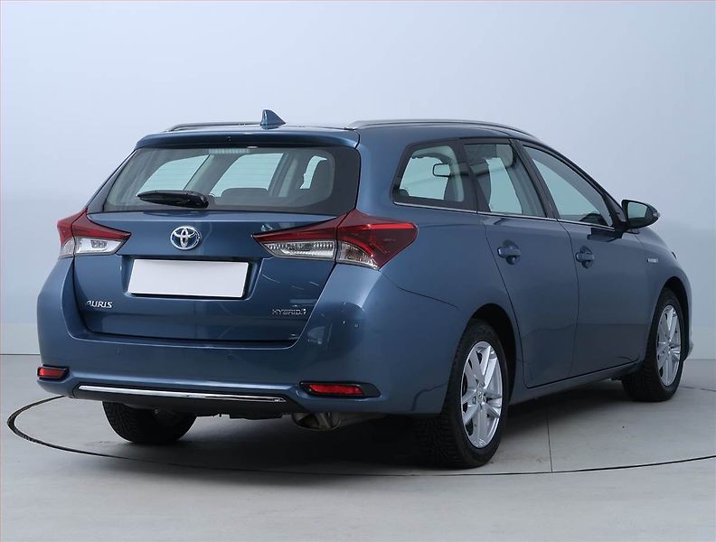 Toyota Auris (2018) Hybrid, Automat, ČR,1.maj - fotka 5 z 19