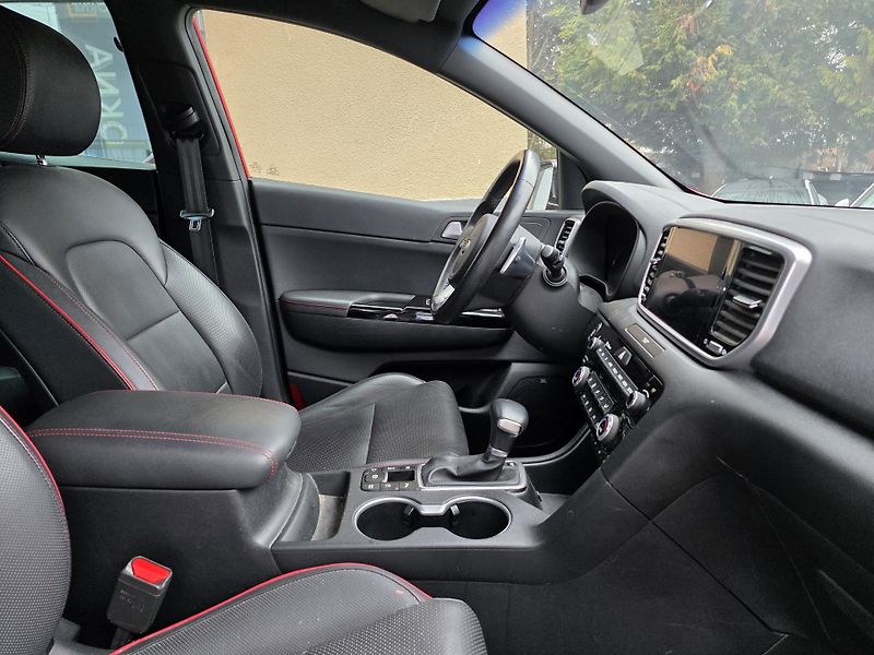 Kia Sportage 1.6-GT-line-1.majitel-TOP STAV - fotka 24 z 32