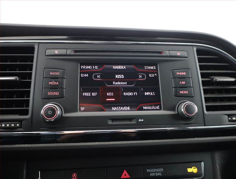 Seat Leon (2015) 1.6 TDI, Tempomat - fotka 11 z 16