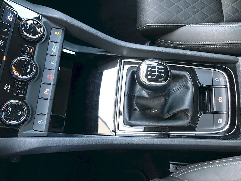 Škoda Karoq (2022) STYLE TSI 1.5/110KW 6MP - fotka 26 z 26