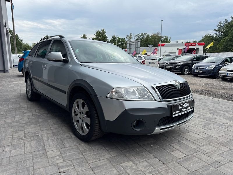 Škoda Octavia (2008) 2.0 TDi 4x4 Scout - fotka 4 z 25