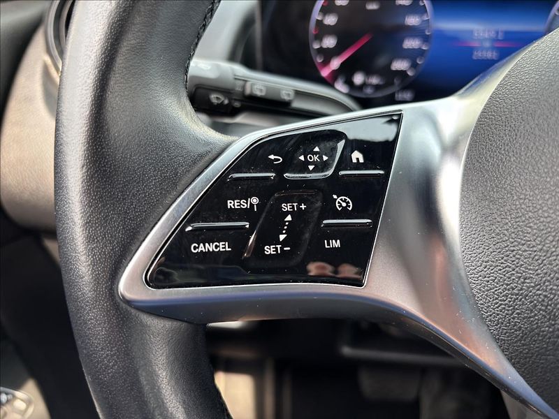 Mercedes-Benz GLB 2,0 200d 110kW 4Matic DCT - fotka 28 z 52