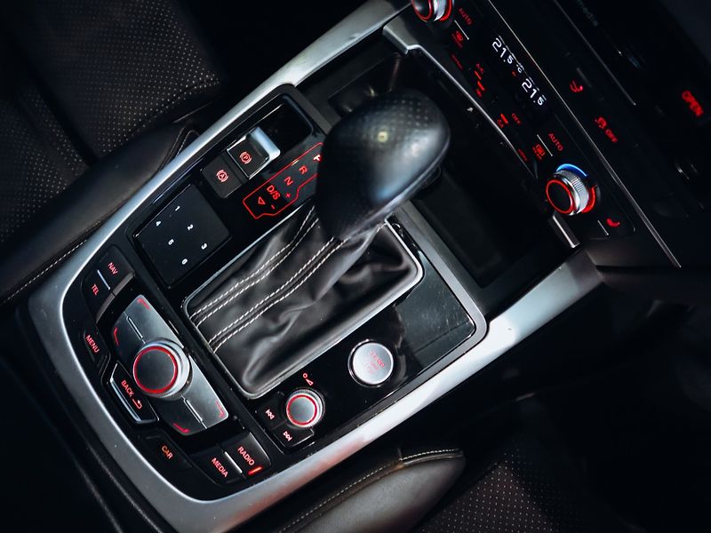 Audi A7 3.0TDI 200kW S-line ACC Vzduch - fotka 24 z 29