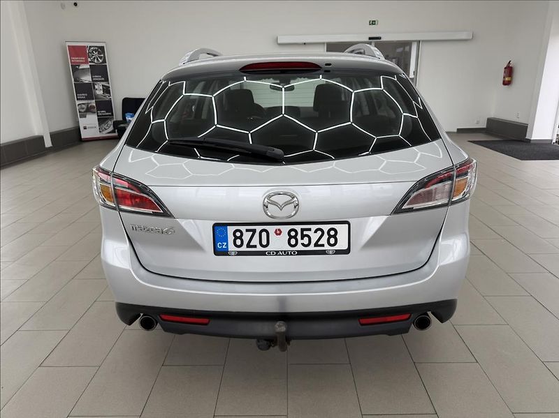 Mazda 6 2,0 i, klimatizace, tažné zař. - fotka 6 z 27