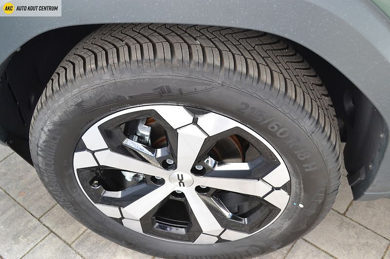 Dacia Duster NEW  JOURNEY  MHEV TCe 130 4x4 - fotka 46 z 54