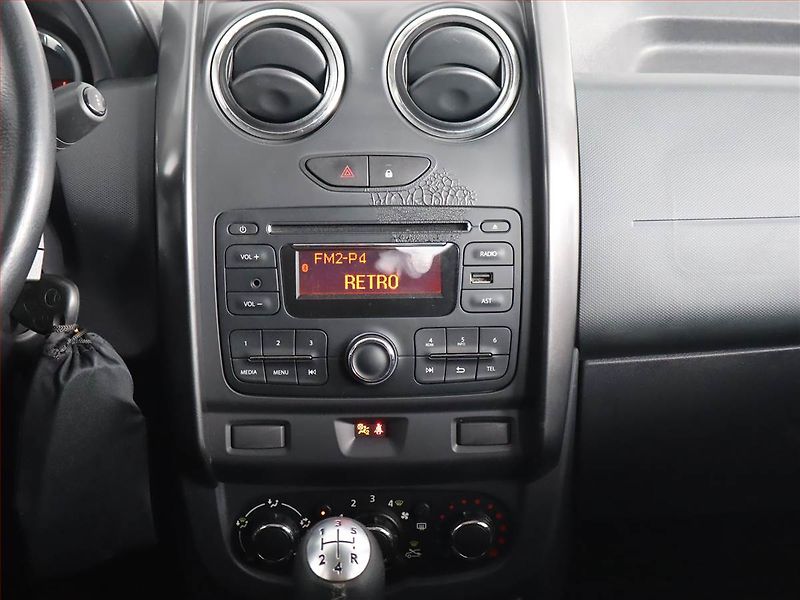 Dacia Duster (2014) 1.6 16V, LPG, Vyhř. sedaček - fotka 12 z 15