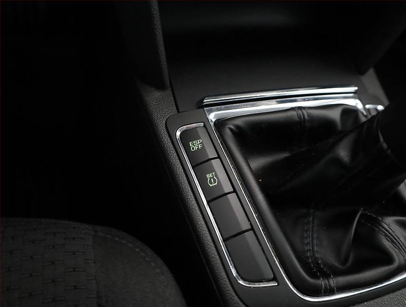 Škoda Superb (2009) 2.0 TDI, Xenony, Tempomat - fotka 11 z 19