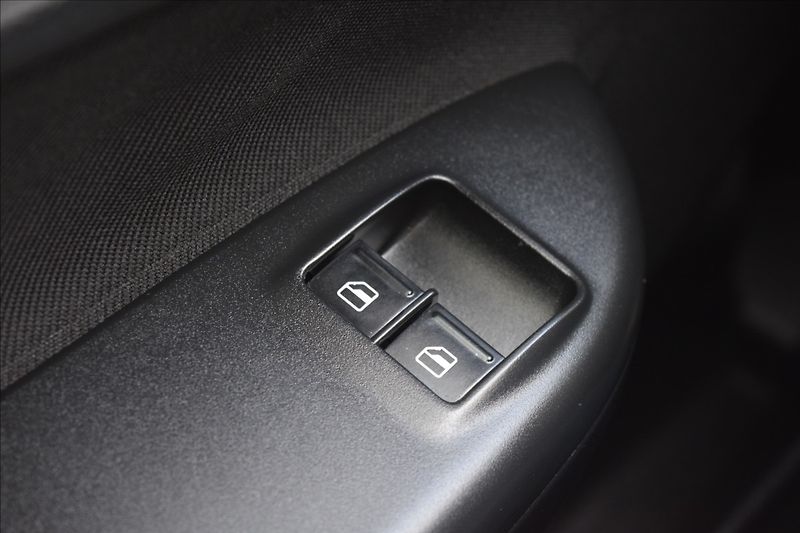 Škoda Octavia 2,0 TDi 103kw 4x4 2 SADY KOL - fotka 22 z 36