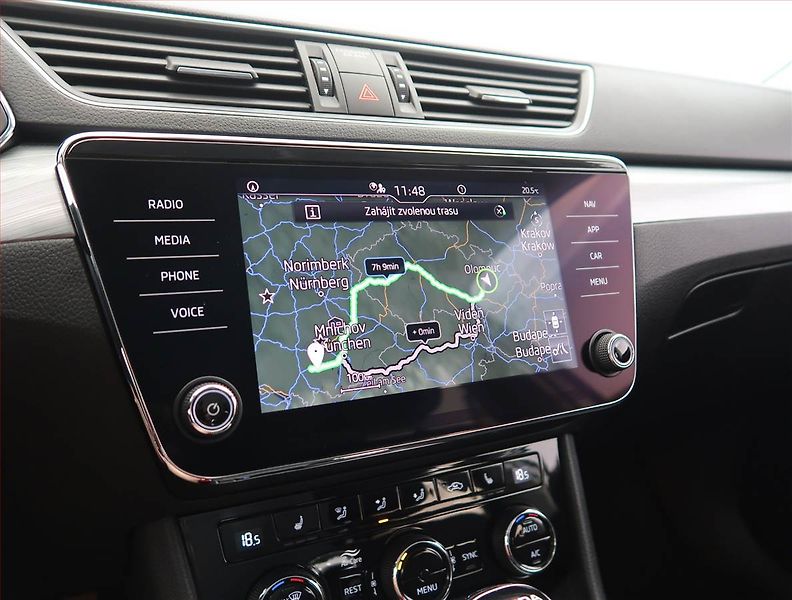 Škoda Superb (2022) Ambition 2.0 TDI, Automat - fotka 22 z 23