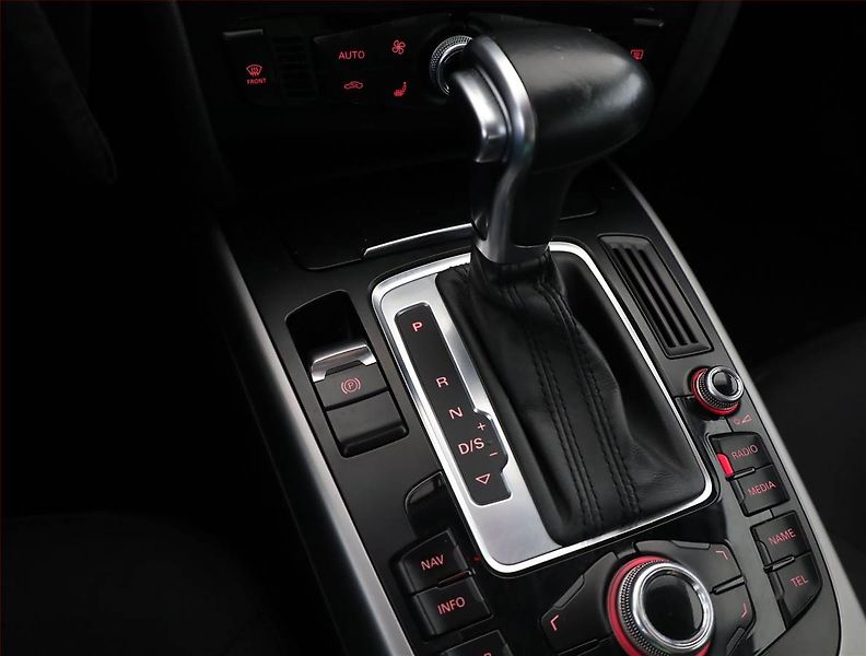 Audi A4 (2013) 3.0 TDI, 4X4, Automat, Navi - fotka 14 z 19