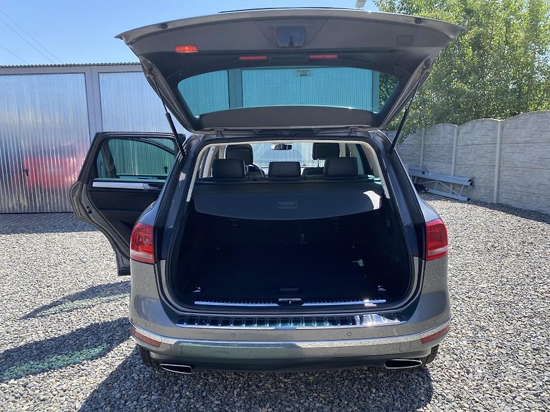 Volkswagen Touareg 3.0TDi 4x4 FL 2017 ELEGANCE 1A - fotka 112 z 176