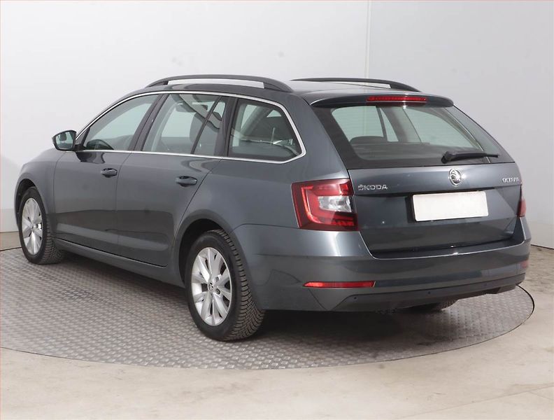 Škoda Octavia (2018) Style 1.6 TDI, Tempomat - fotka 4 z 15