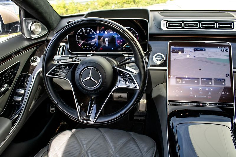 Mercedes-Benz Třídy S - fotka 15 z 47