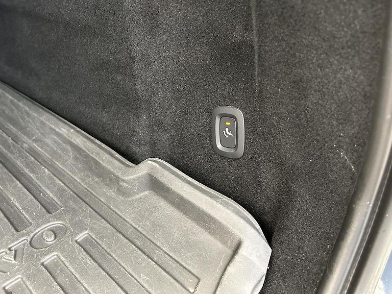 Volvo XC60 2.0 T6 4x4 Recharge Inscriptio - fotka 15 z 31