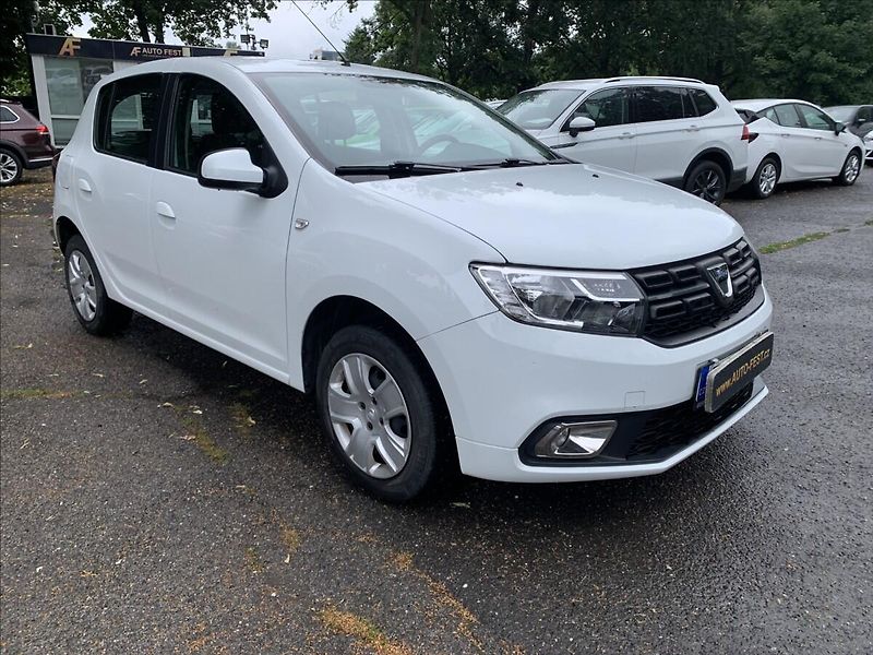 Dacia Sandero 1,0 SCe ČR,KLIMATIZACE - fotka 3 z 17