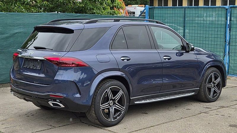 Mercedes-Benz GLE 450d 4Matic/AMG/21/ČR - fotka 6 z 25