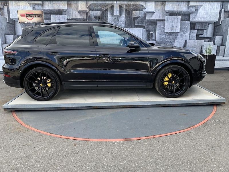Porsche Cayenne (2019) 3.0i, 250KW, VZDUCH, ZÁRUKA - fotka 5 z 25