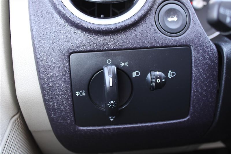 Ford Fusion 1,4 i  ČR,LPG 2032,TAŽNÉ - fotka 12 z 25