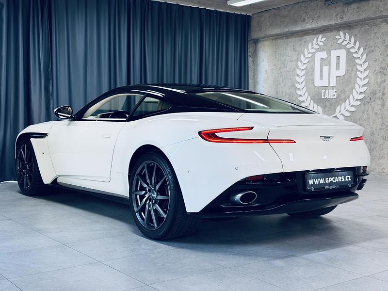 Aston Martin DB11 (2017) V12*5.2*B&O*360*TOP - fotka 9 z 43