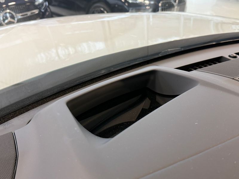Land Rover Range Rover P530 Autobiography, MERIDIAN - fotka 23 z 50