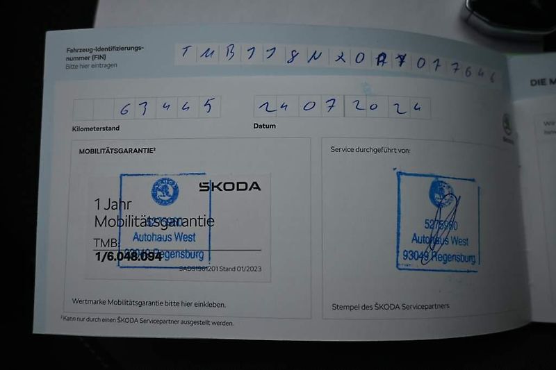 Škoda Octavia (2023) 2.0 LED DSG ACC TOUR VIRTUAL T - fotka 32 z 35