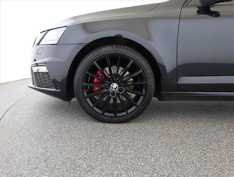 Škoda Octavia (2018) RS 2.0 TDI, Serv.kniha, Navi - fotka 20 z 20