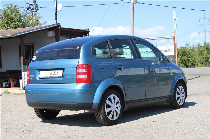 Audi A2 1,4 i  SERVISKA, KLIMA - fotka 5 z 27