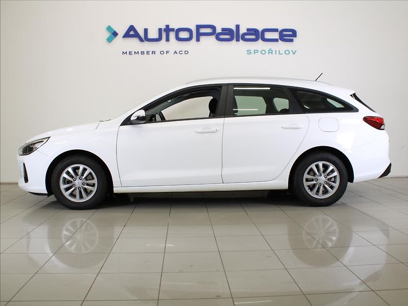 Hyundai i30 1,0 T-GDi 88kW 1.maj.ČR 40tkm! - fotka 5 z 19