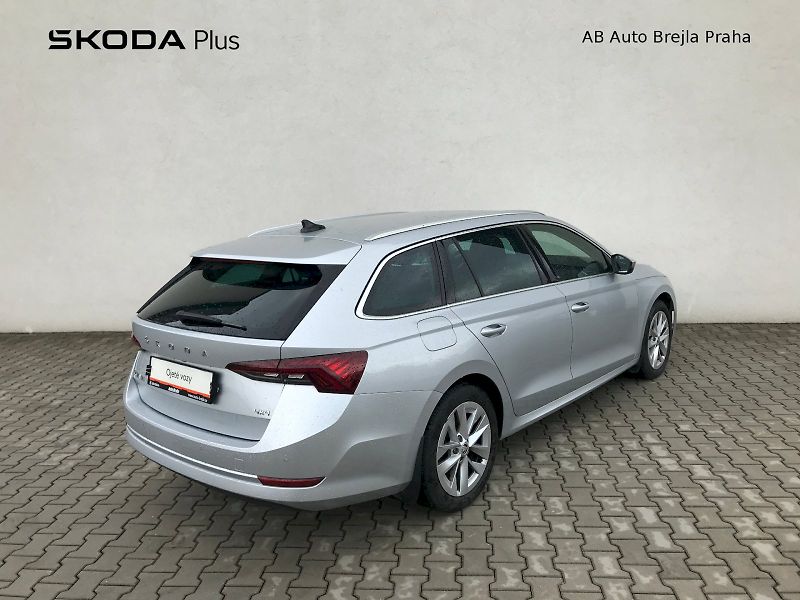 Škoda Octavia (2022) COM STY PLUS TS 4X4 140/2.0 A7 - fotka 2 z 26
