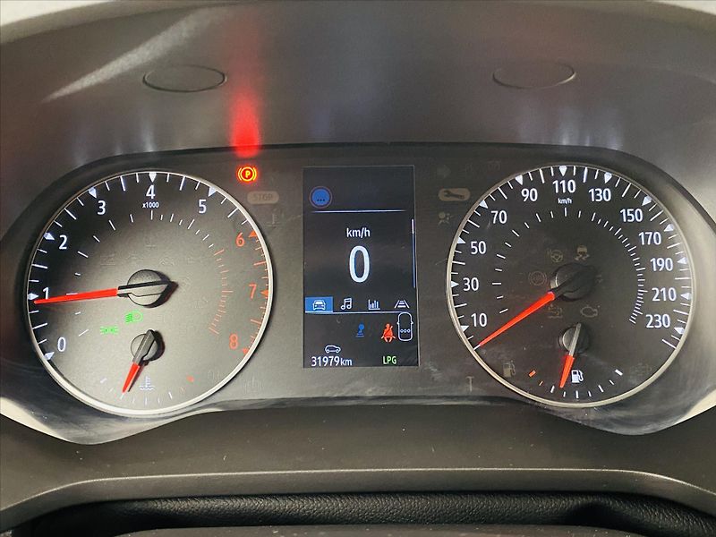 Renault Captur 1,0 TCe 67kW  LPG - fotka 11 z 27
