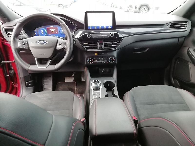 Ford Kuga 2,5 HEV FWD CVT ST-Line X - fotka 7 z 20