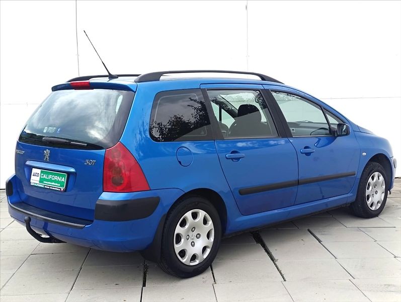 Peugeot 307 1,6 i Aut.klima Tažné zařízení - fotka 6 z 27