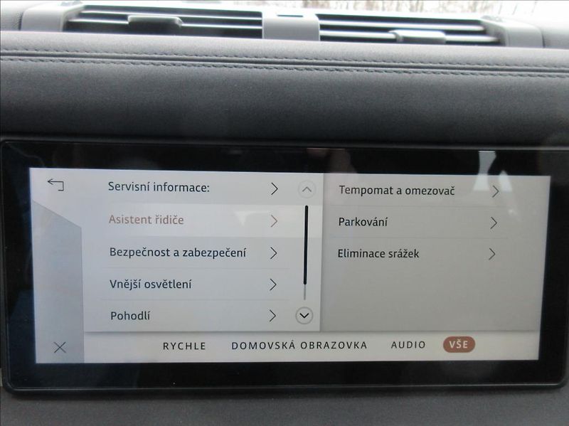 Land Rover Defender 2,0 D200 110,1.Maj, ČR, DPH - fotka 37 z 44