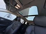 Volvo V60 B4 FWD PLUS DARK // 1. Maj. - náhled 26
