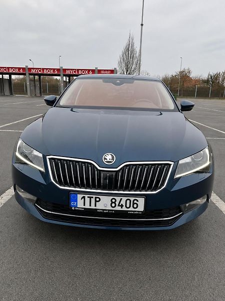 Škoda Superb (2019) 2.0 TDI 110 kW - Style DSG - fotka 3 z 12