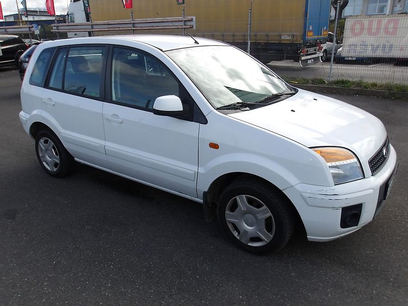 Ford Fusion 1,4i 55kW Naj. 75000km - fotka 7 z 24