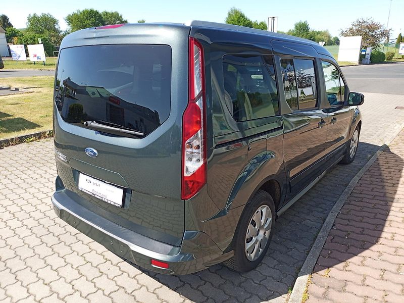 Ford Tourneo Connect (2020) Grand 7 míst - fotka 5 z 25