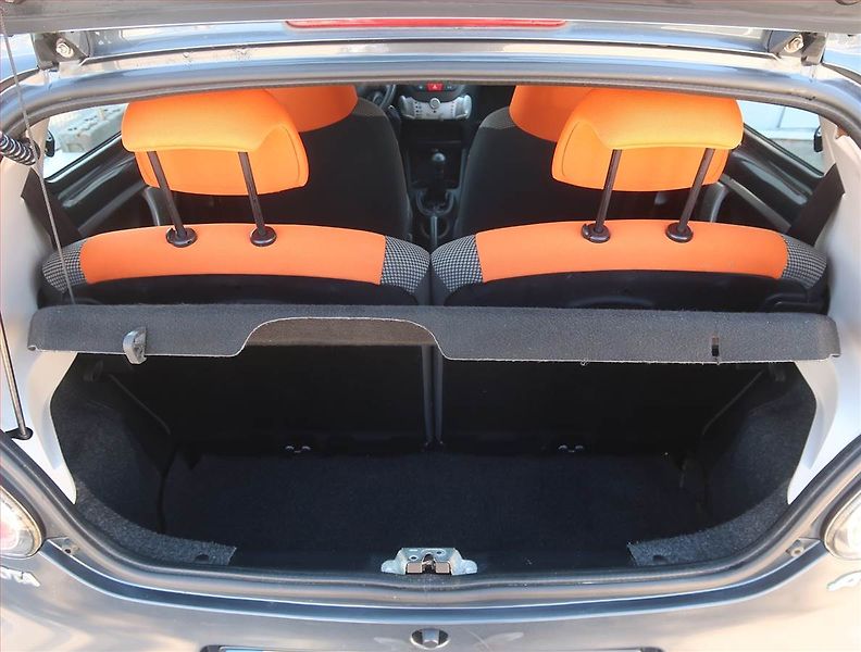 Toyota Aygo (2012) 1.0 VVT-i, Park. senzory - fotka 13 z 14