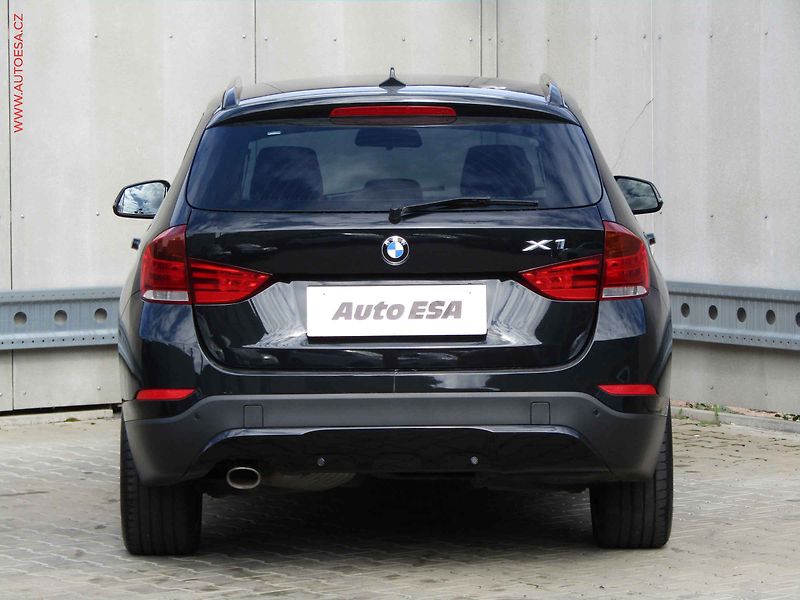 BMW X1 (2014) 2.0d xDrive20d, ČR, AT - fotka 5 z 21