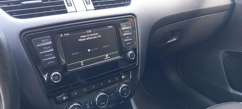 Škoda Octavia Ambition 2.0 TDI/110 kW  - fotka 25 z 29