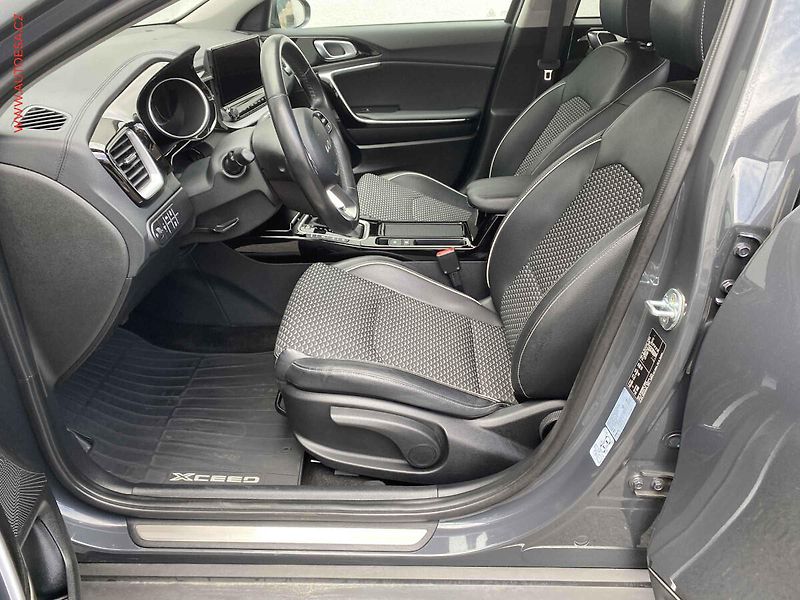 Kia XCeed (2022) 1.5 T-GDi, 1.maj,ČR, TOP, AT - fotka 9 z 19