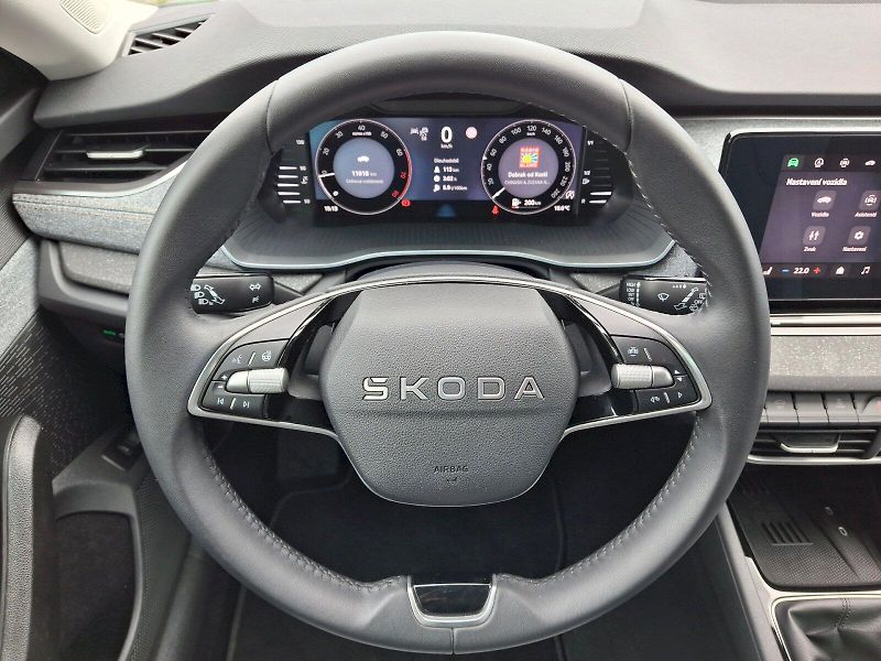 Škoda Octavia (2025) Combi Top Selection 1,5TSi 110 - fotka 16 z 33