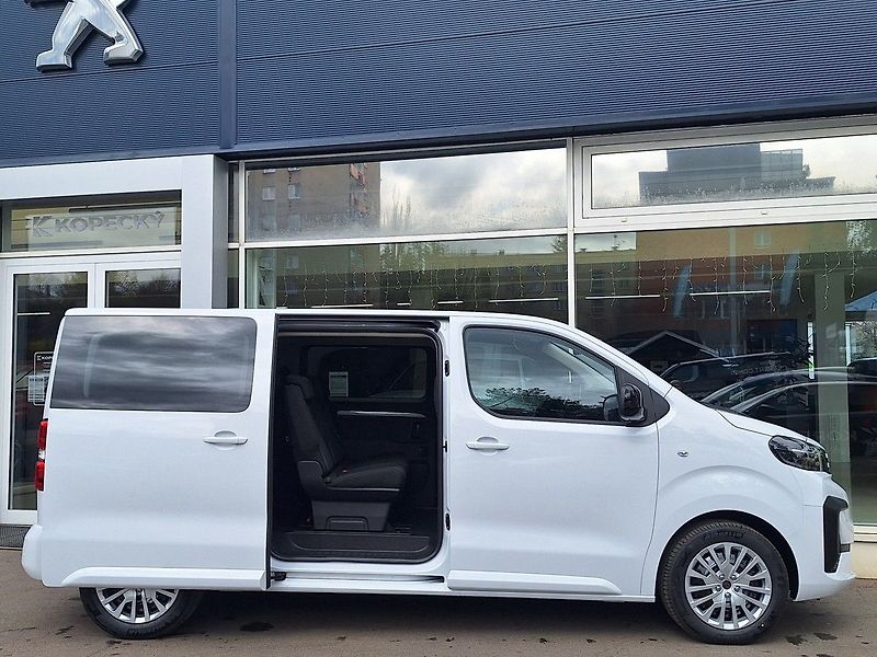 Peugeot Traveller (2026) Active 2.2 BHDi 180k EAT8 - fotka 10 z 22