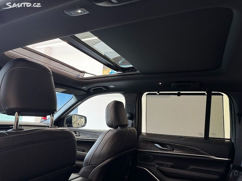 Jeep Grand Cherokee (2026) 2.0 4xe PHEV Limited - fotka 19 z 34