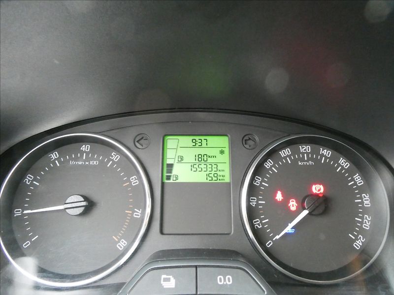 Škoda Roomster 1,2 TSi autom.klima,po servise - fotka 30 z 37