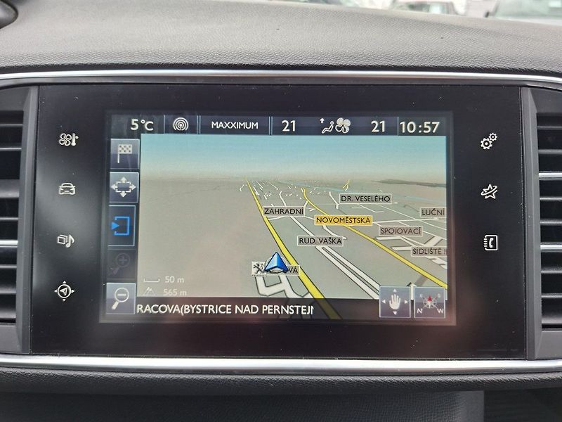 Peugeot 308 SW ALLURE 1,6 BHDi 120k M6 - fotka 20 z 26