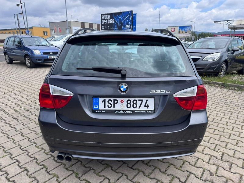 BMW Řada 3 (2006) 330D M57 3,0 R6 170KW STK KOLA - fotka 4 z 46