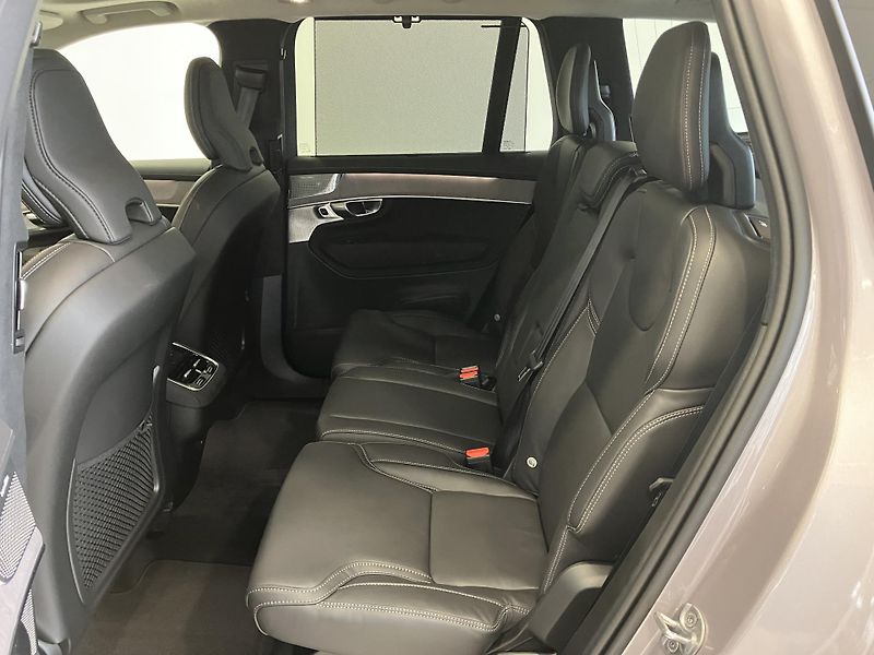 Volvo XC90 B5 AWD Ultra Bright AT8, ČR - fotka 15 z 49