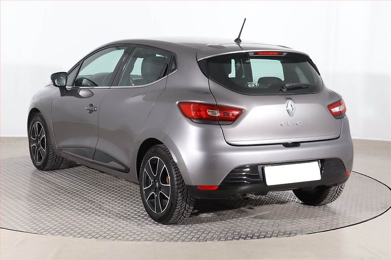 Renault Clio (2015) 1.2 16V, Navi, Tempomat - fotka 4 z 21