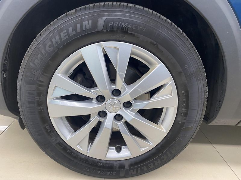 Peugeot 3008 1.5HDi 130 Active Pack, ČR - fotka 23 z 30